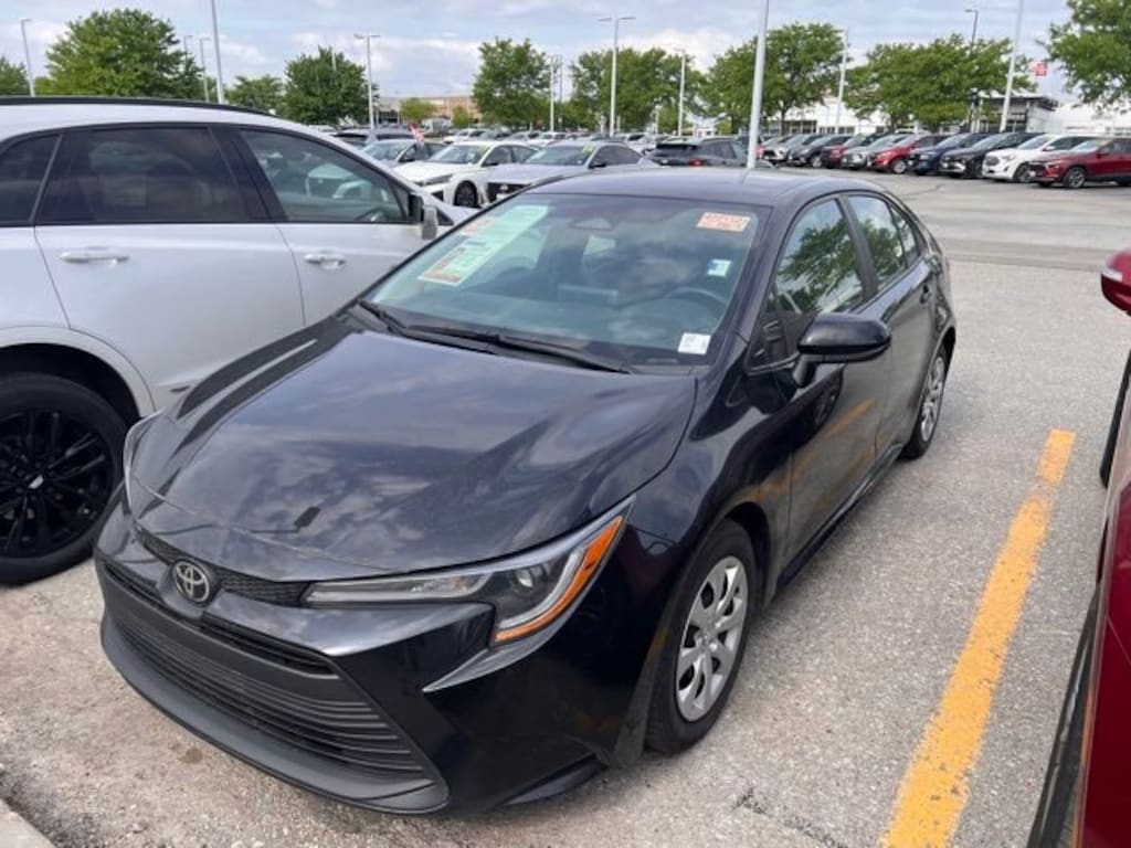 Used 2023 Toyota Corolla LE Sedan