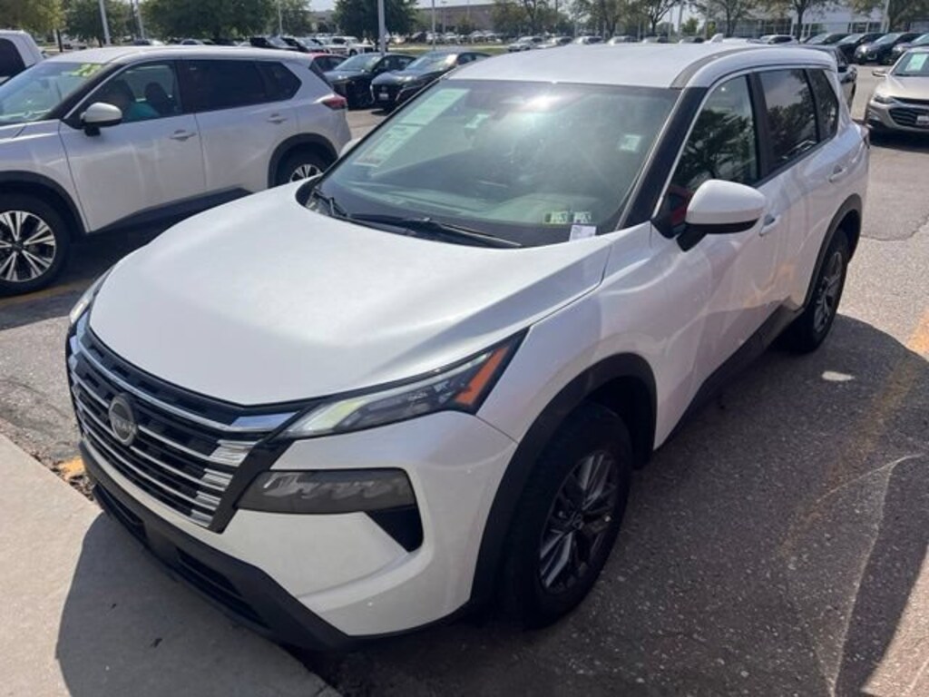 Used 2026 Nissan Rogue SV SUV