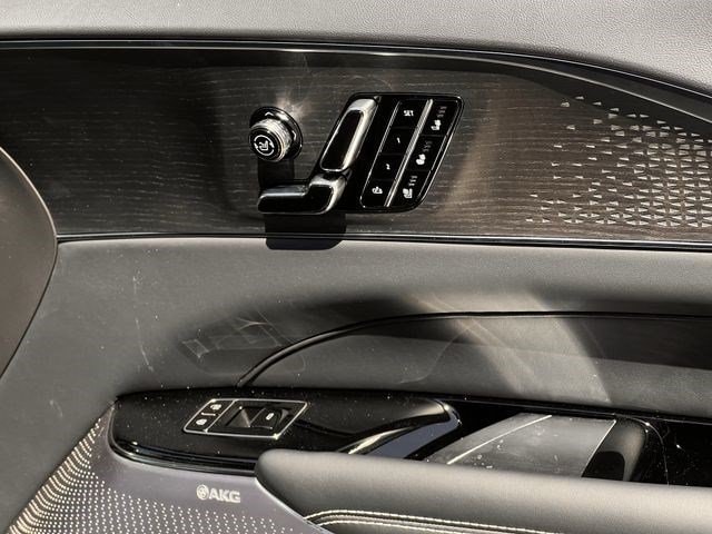 2026 Cadillac LYRIQ V Premium - Photo 46