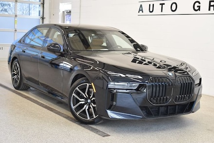 2026 BMW 740i xDrive Sedan