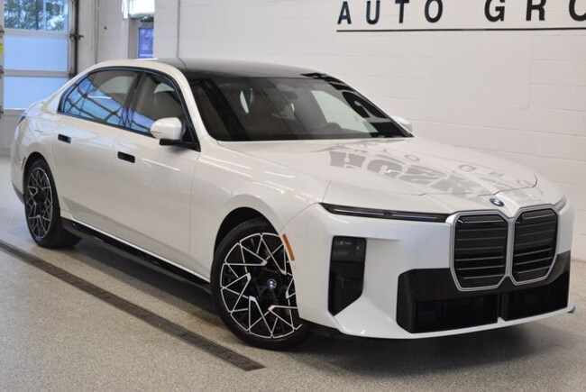 2027 BMW 740i xDrive Sedan