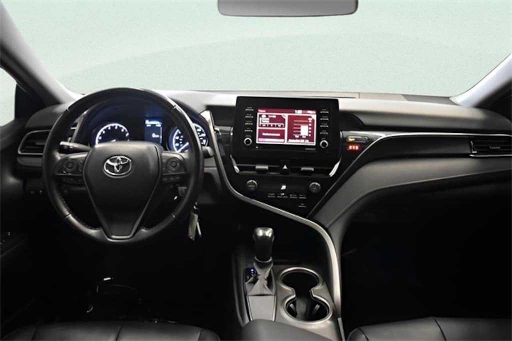 Used 2021 Toyota Camry SE Sedan