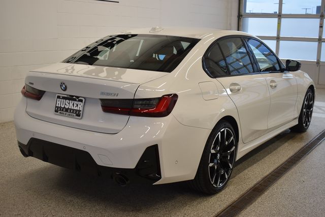 New 2026 BMW 330i xDrive Sedan