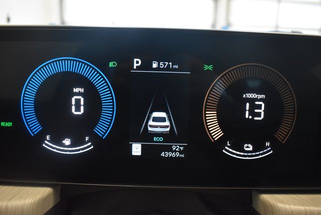 2025 Hyundai Sonata Hybrid SEL - Photo 25