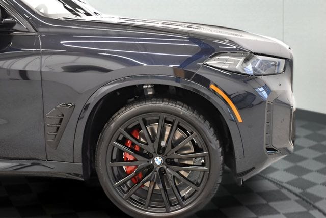 2026 BMW X5 M60i - Photo 16