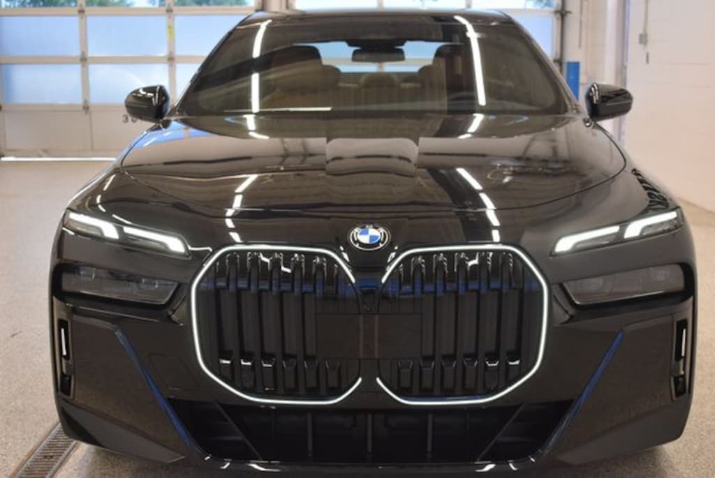New 2026 BMW 740i xDrive Sedan