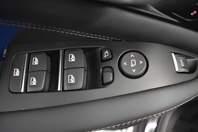2026 BMW X5 50e - Photo 23