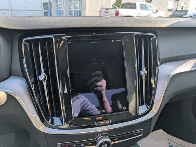 2024 Volvo S60 B5 Core photo 3