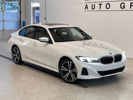 2023 BMW 330i xDrive Sedan