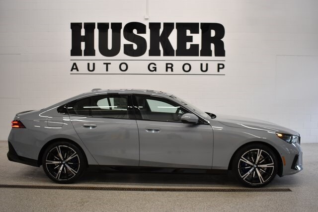 2026 Bmw 530i xDrive photo 2