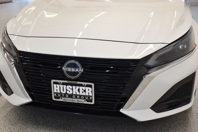 2025 Nissan Altima SV - Photo 14