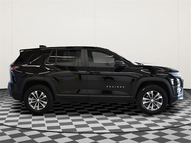 2026 Chevrolet Equinox LT photo 2