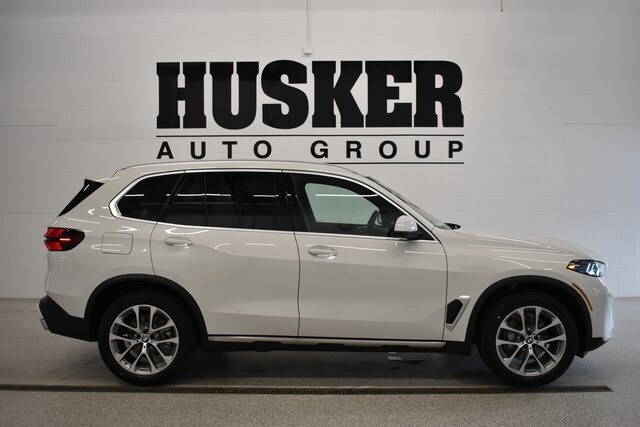 2026 Bmw X5 xDrive40i photo 2