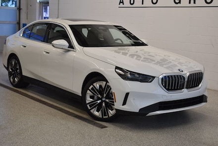 2027 BMW 530i xDrive Sedan