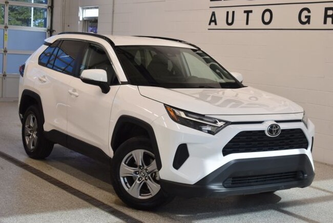 2025 Toyota RAV4 XLE SUV