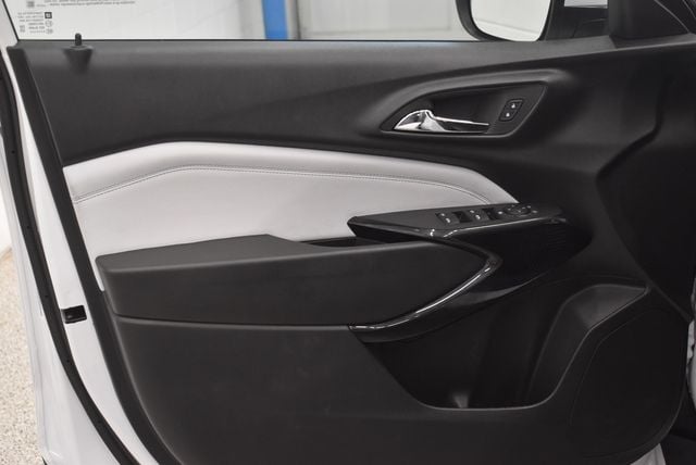 2025 Chevrolet Trax LT - Photo 20