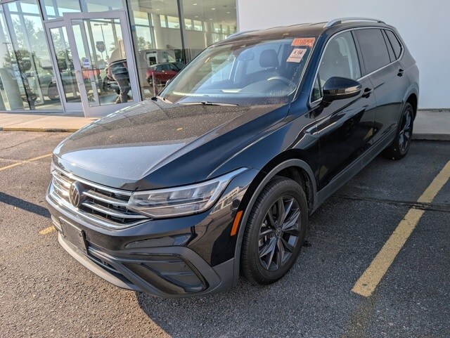 2022 Volkswagen Tiguan SE photo 3