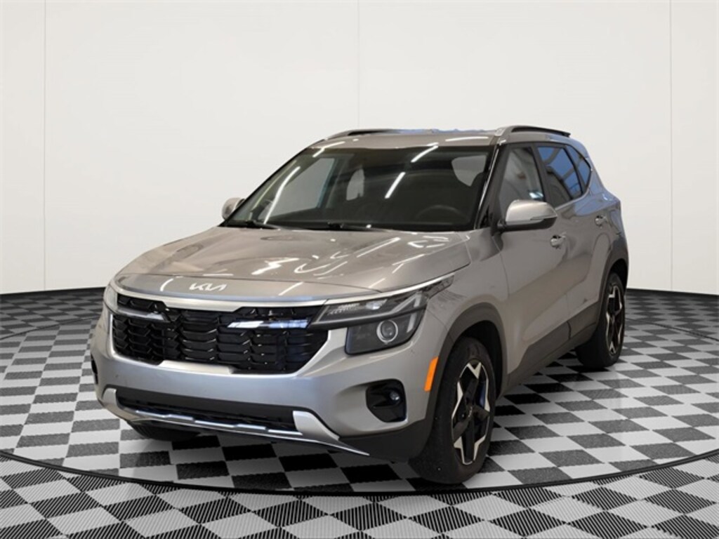 Used 2024 Kia Seltos EX SUV