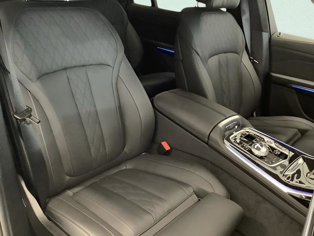 2026 BMW X7 M60i - Photo 25