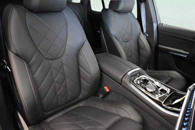 2026 BMW X5 50e - Photo 6