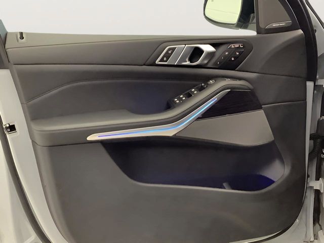 2026 BMW X7 M60i - Photo 23