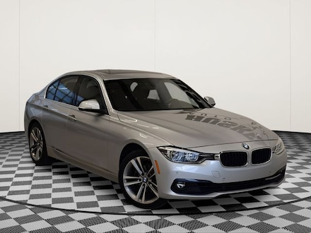 2017 BMW 330i xDrive Sedan