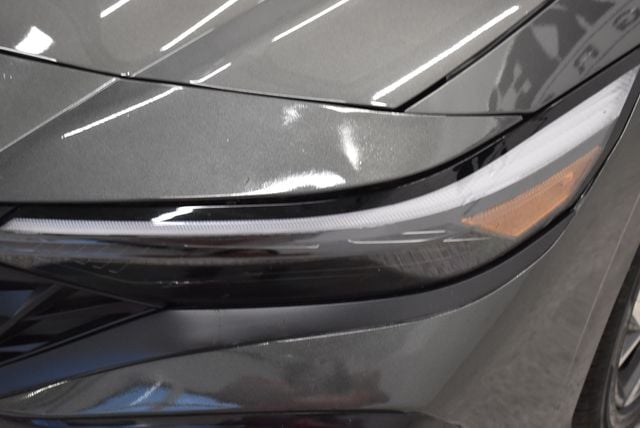 2025 Hyundai Elantra SEL - Photo 15