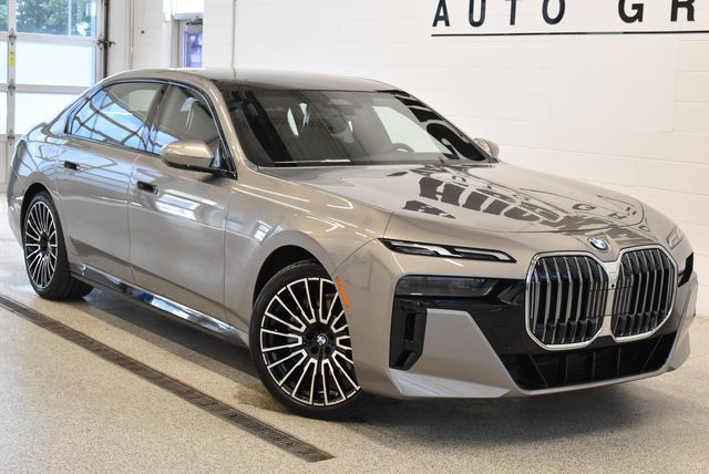 2026 BMW 7 Series 740i xDrive Sedan's photo