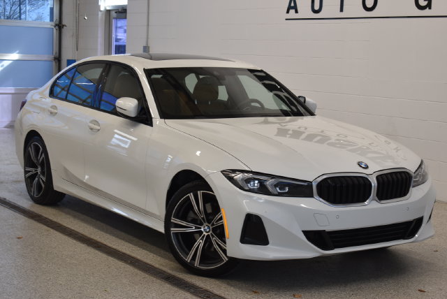  2023 BMW 3 Series 330i xDrive AWD   