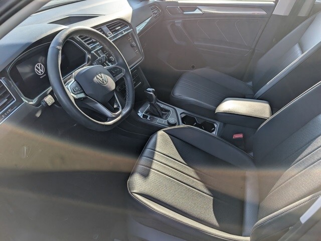 2022 Volkswagen Tiguan SE photo 4