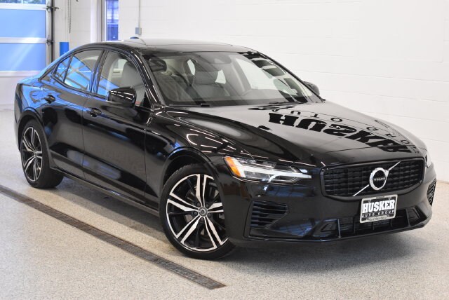 2022 Volvo S60 Recharge R-Design Expression Extended Range eAWD