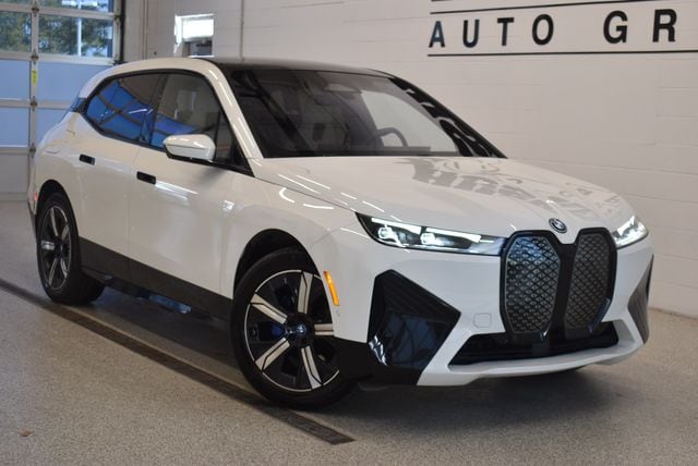 Alpine White 2023 BMW iX SUV / Crossover All-Wheel Drive Automatic