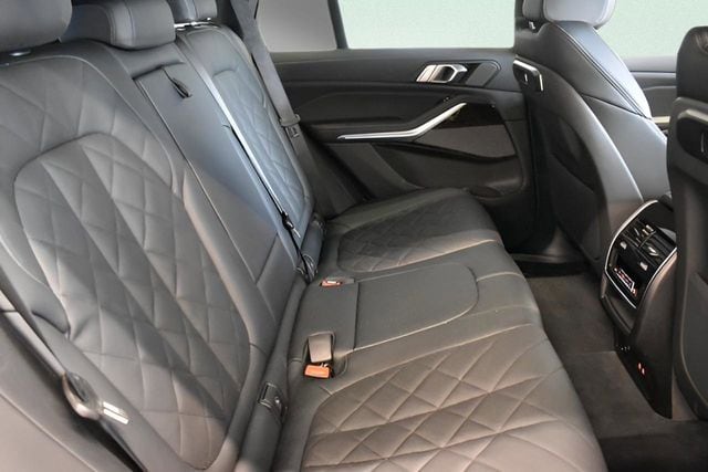 2026 BMW X5 50e - Photo 19