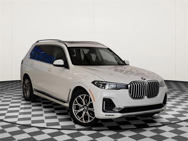 2021 BMW X7 40i's photo