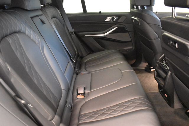 2026 BMW X5 40i - Photo 17