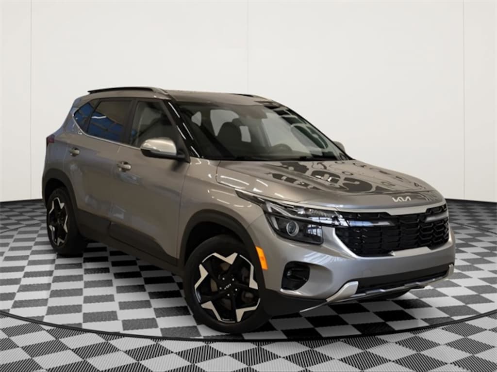 Used 2024 Kia Seltos EX SUV