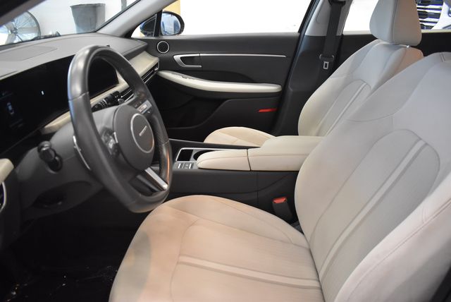 2025 Hyundai Sonata Hybrid SEL - Photo 22