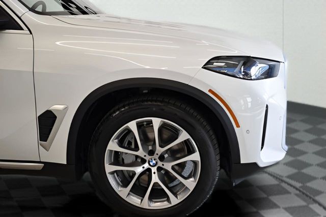 2026 BMW X5 50e - Photo 30