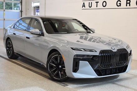 2026 BMW 740i xDrive Sedan