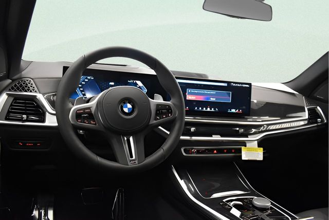 2026 BMW X5 M60i - Photo 26
