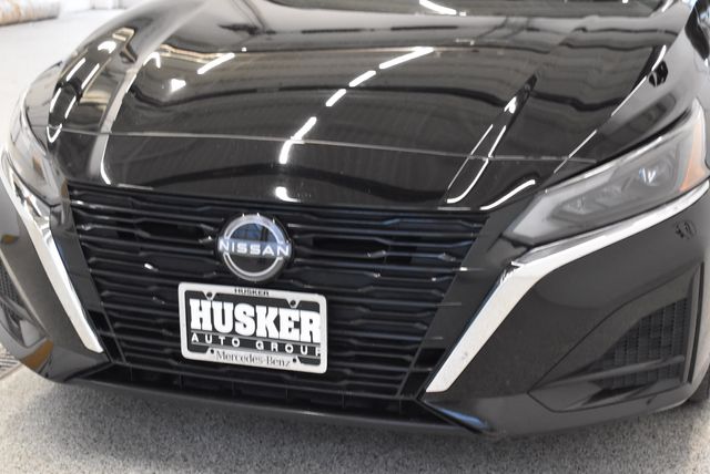 2025 Nissan Altima SV - Photo 14