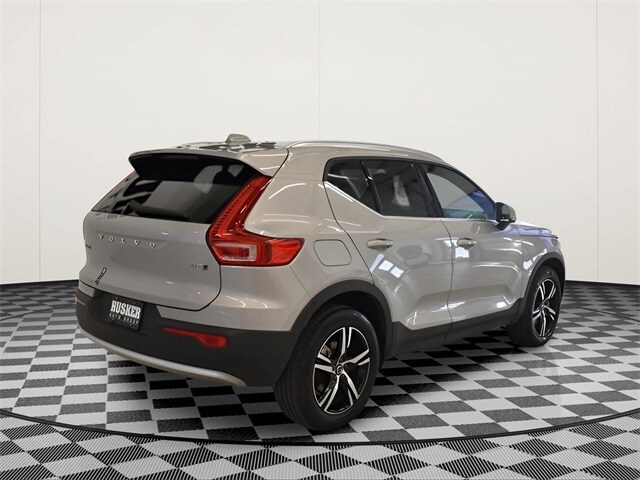 2024 Volvo XC40 Core photo 4