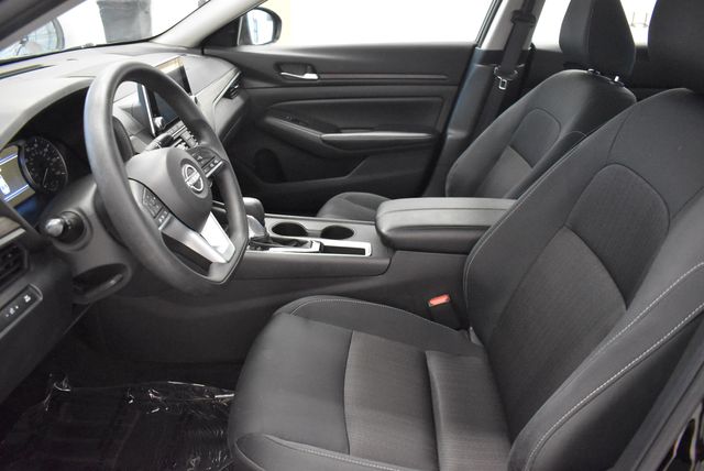 2025 Nissan Altima SV - Photo 22