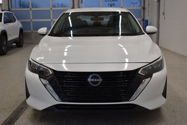 2024 Nissan Sentra SV photo 2