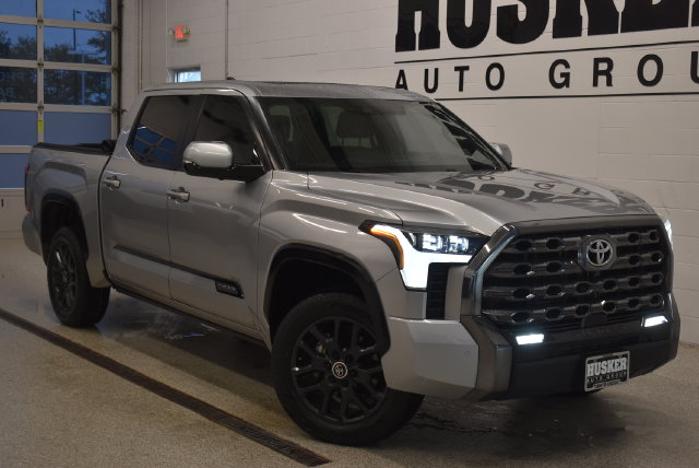  2024 Toyota Tundra Platinum CrewMax Cab 4WD   
