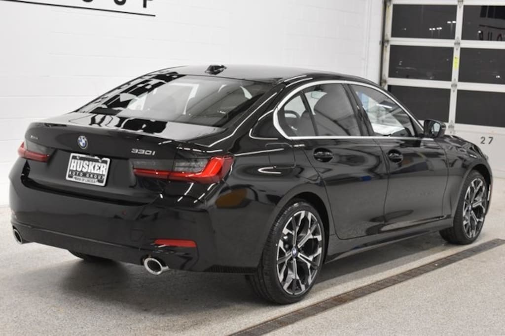 New 2026 BMW 330i xDrive Sedan