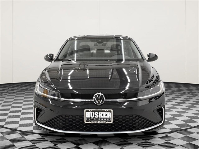 2025 Volkswagen Jetta 1.5T S photo 3