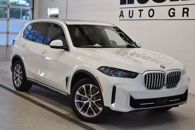 2026 BMW X5 xDrive50e's photo