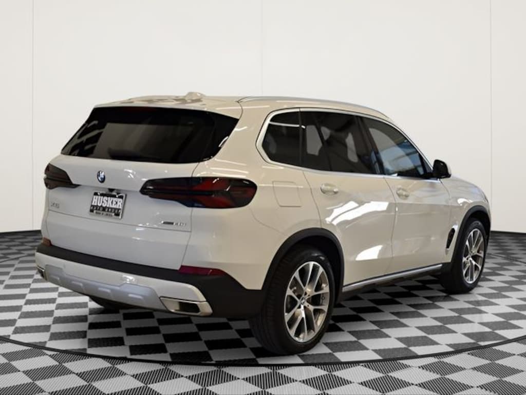 New 2026 BMW X5 xDrive40i SUV