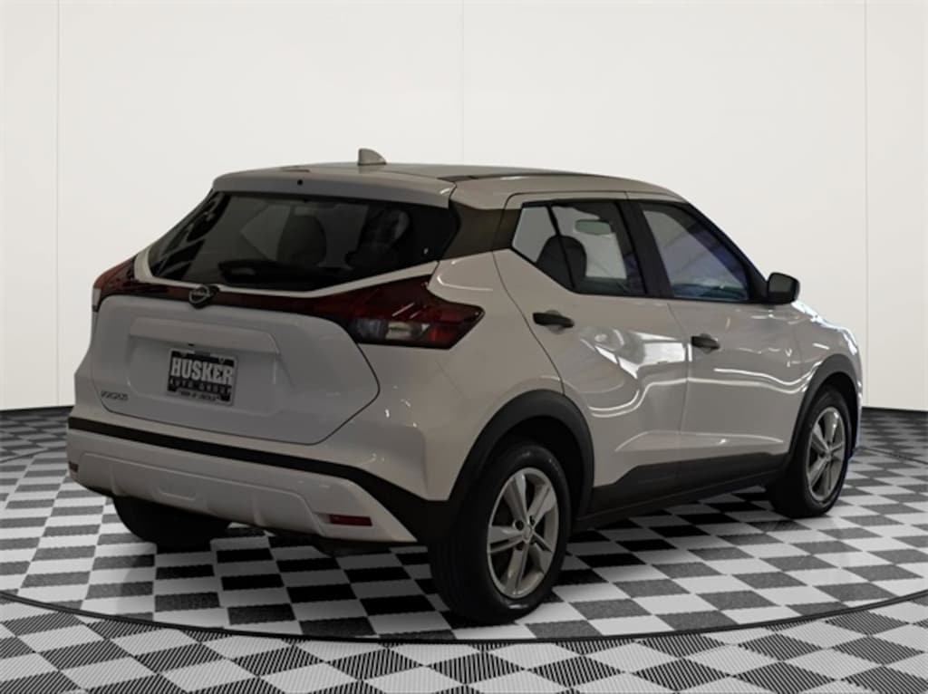 Used 2022 Nissan Kicks S SUV
